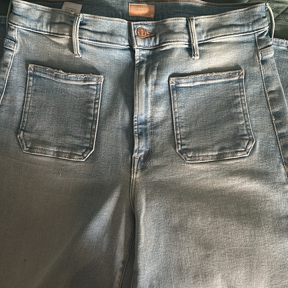 The patch pocket wide leg
Wash: california cruiser - Picture 3 of 6